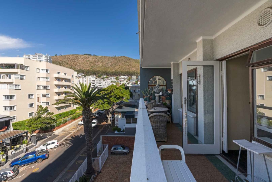 To Let 2 Bedroom Property for Rent in Sea Point Western Cape